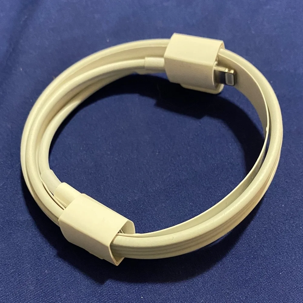Apple USB-C to Lightning Charging Cable 1m | 1 meter / about 3 feet | for iPhone
